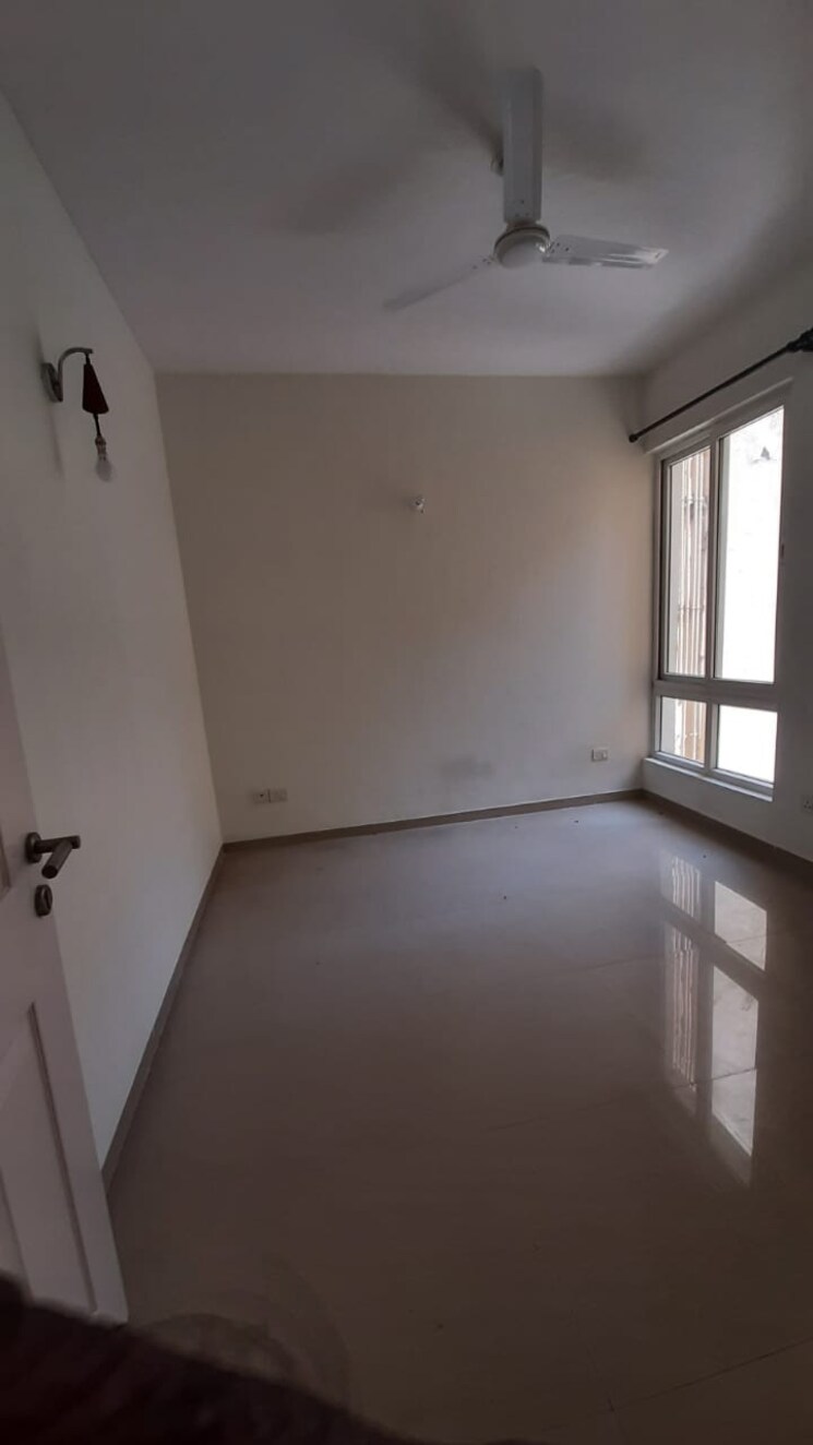 Room, emaar-mgf-emerald-hills 3 Bedroom 1380 Sq.Ft. Builder Floor In Sector 65 Gurgaon 9697428