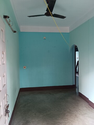 Room in 1 BHK Villa at Zoo Road – for Rent