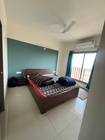 Bedroom in 2 BHK Apartment at Vaishnodevi Circle – for Rent