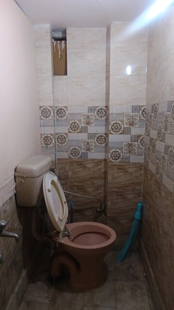 Bathroom in 1 BHK Builder Floor at Patel Nagar – for Rent