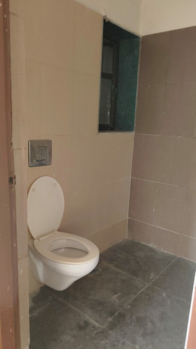 Bathroom, vaishnodevi circle 2 Bedroom 1420 Sq.Ft. Apartment In Vaishnodevi Circle Ahmedabad 9697455