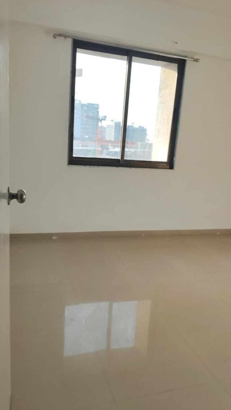 Room, vaishnodevi circle 2 Bedroom 1420 Sq.Ft. Apartment In Vaishnodevi Circle Ahmedabad 9697455