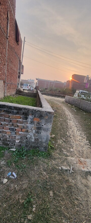  Plot – Exterior View View at Dlf Ankur Vihar - for Sale