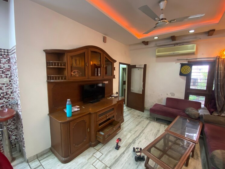Living Room, usmanpura 3 Bedroom 1400 Sq.Ft. Apartment In Usmanpura Ahmedabad 9697466