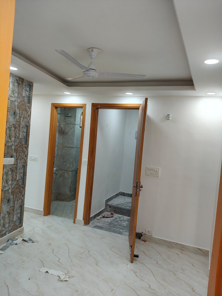 Room, govindpuri 2 Bedroom 586 Sq.Ft. Builder Floor In Govindpuri Delhi 9697467
