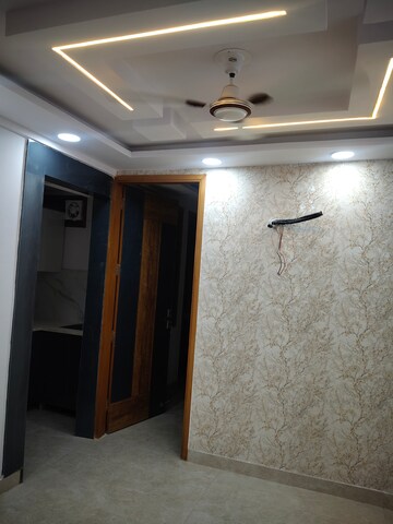 Room in 2 BHK Builder Floor at Govindpuri – for Rent