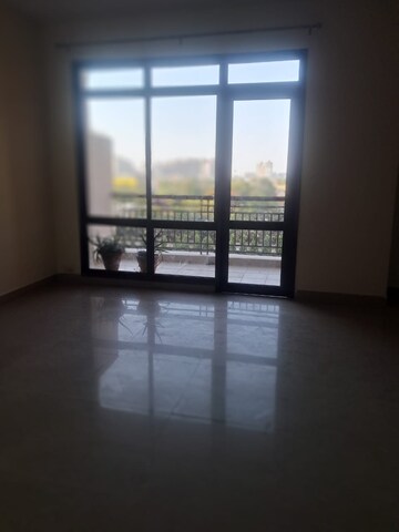 Room in 2 BHK Apartment at Sector 81 – for Sale