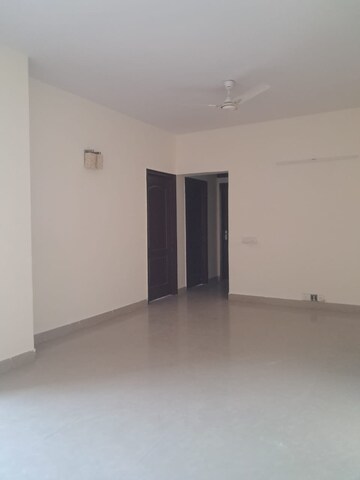 Room in 2 BHK Apartment at Sector 81 – for Sale