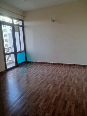 Room in 2 BHK Apartment at Sector 81 – for Sale