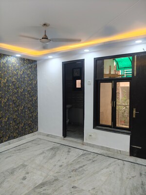 Building Lobby in 3 BHK Builder Floor at Govindpuri – for Rent