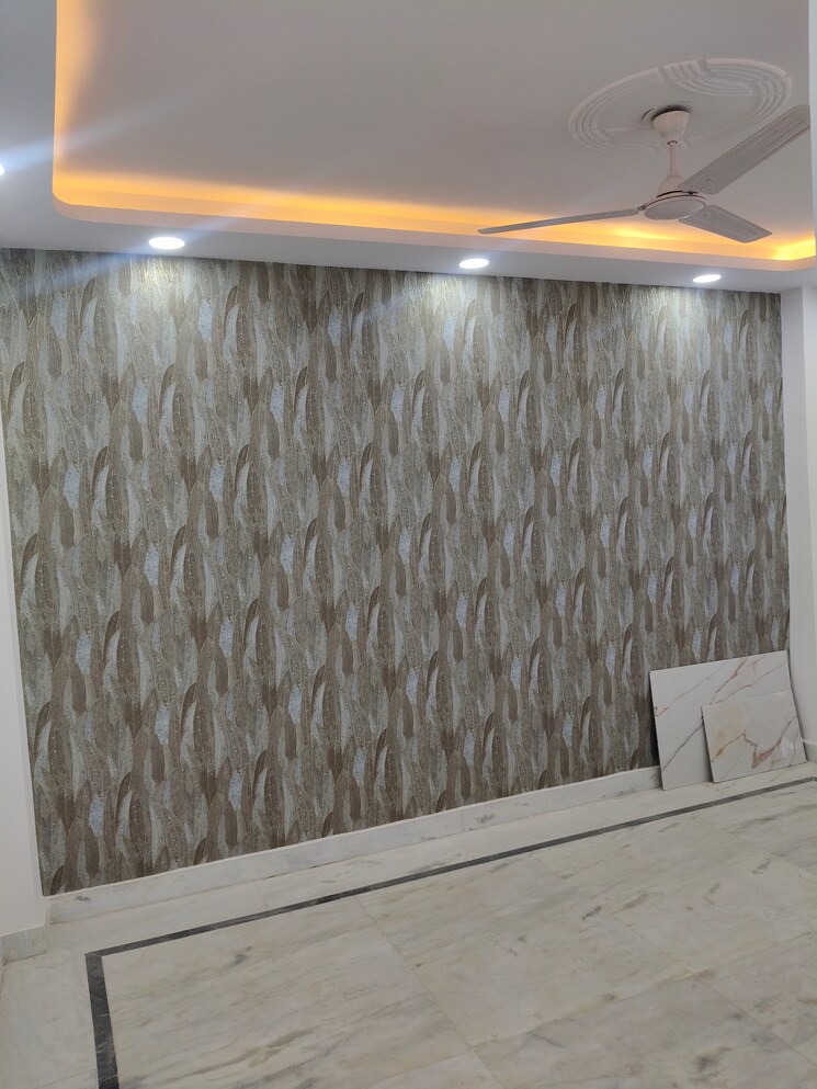 Balcony, govindpuri 3 Bedroom 908 Sq.Ft. Builder Floor In Govindpuri Delhi 9697475