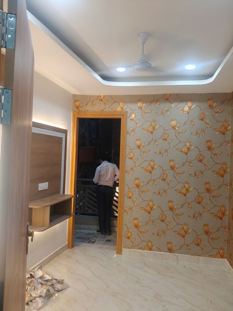Room, govindpuri 2 Bedroom 567 Sq.Ft. Builder Floor In Govindpuri Delhi 9697479