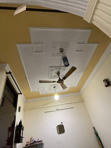 Master Bedroom in 3 BHK Builder Floor at Govindpuri – for Rent