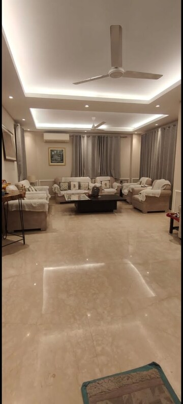 Living Room in 4 BHK Apartment at DLF Westend Heights, Sector 53 – for Sale