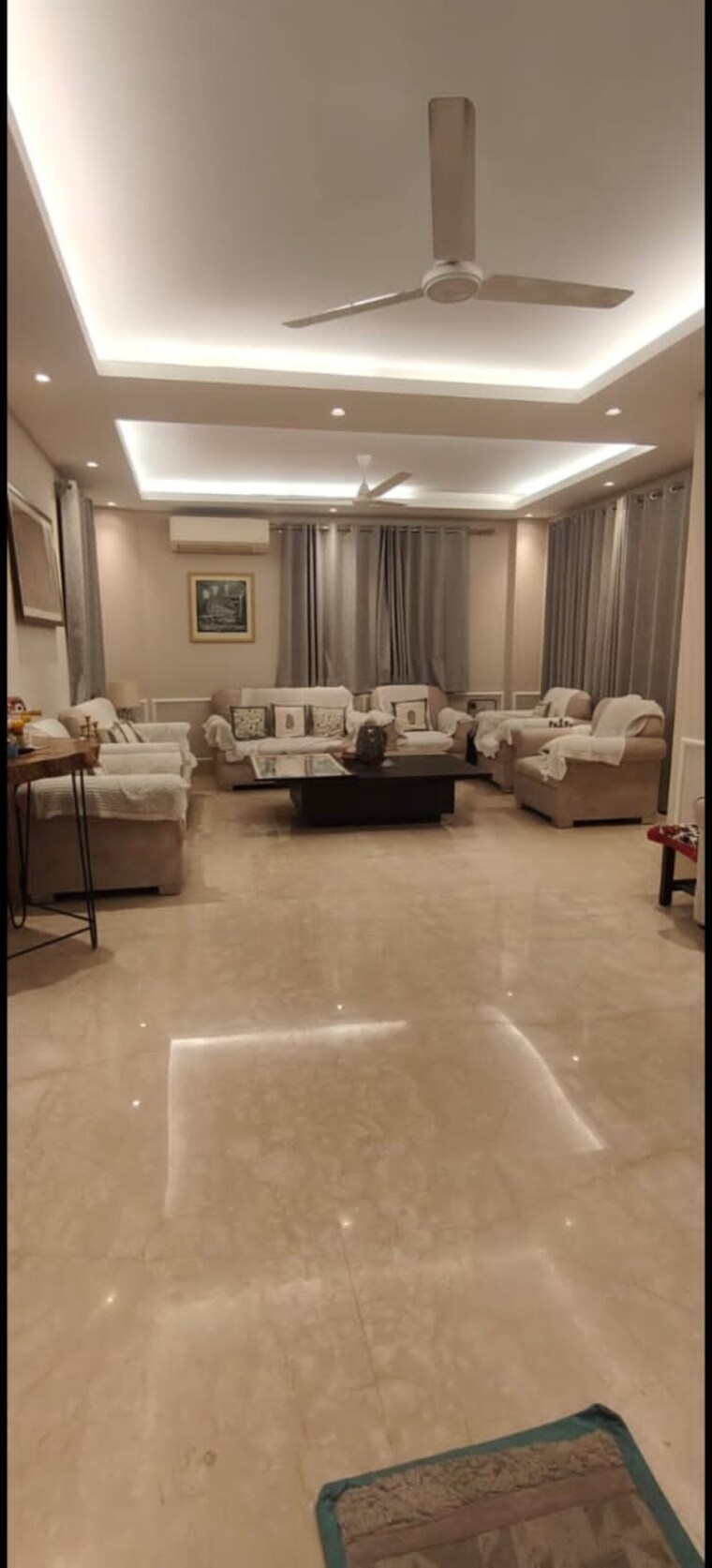 Living Room, dlf-westend-heights 4 Bedroom 2610 Sq.Ft. Apartment In Sector 53 Gurgaon 9697561