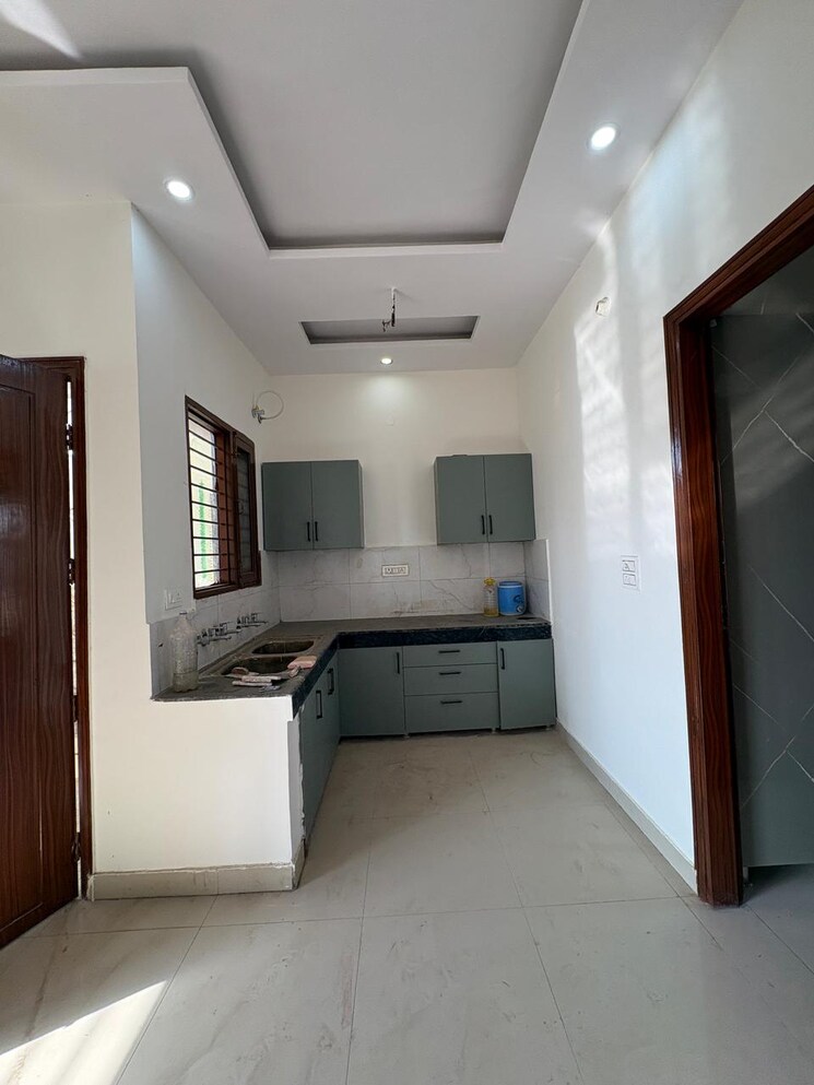 undefined, dlf-westend-heights 4 Bedroom 2610 Sq.Ft. Apartment In Sector 53 Gurgaon 9697561