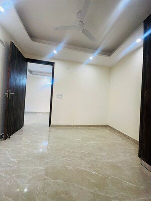 2.5 BHK Apartment For Rent in Saket