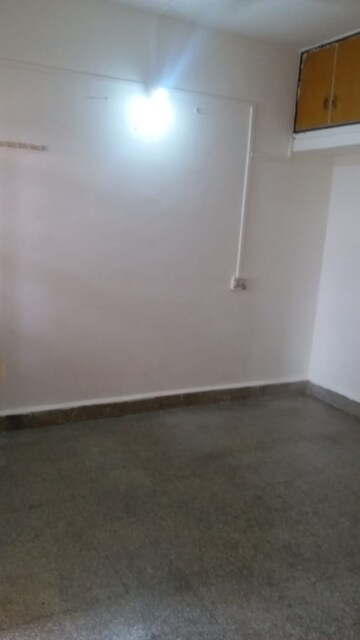 Bedroom in 1 BHK Apartment at Kothrud – for Rent