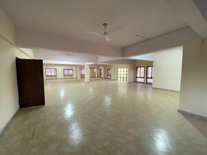 Room in  Showroom at Siri Enclave, Sri Nagar Colony – for Rent