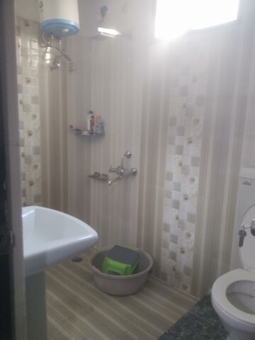 Bathroom in 2 BHK Apartment at Gomti Nagar – for Rent