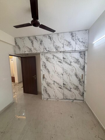 Room in 2 BHK Apartment at Signature The Millennia 3, Sector 37d – for Rent