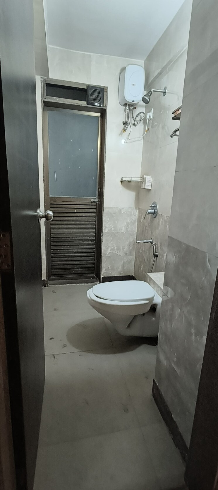 Bathroom, tharwani-rosewood-heights 3 Bedroom 1650 Sq.Ft. Apartment In Kharghar Sector 10 Navi Mumbai 9697740