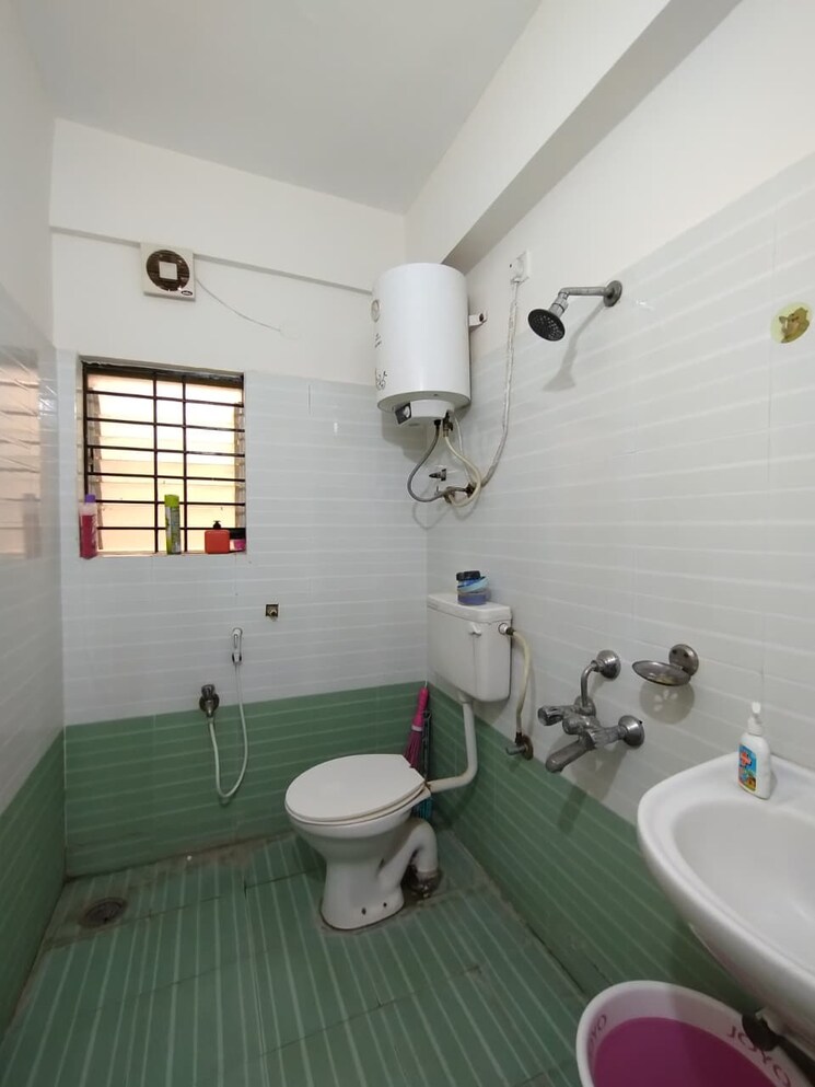Bathroom, prime-lavender-apartment 2 Bedroom 1200 Sq.Ft. Builder Floor In Marathahalli Bangalore 9697739