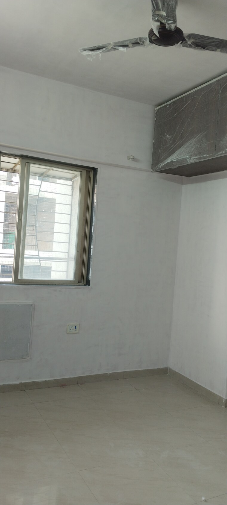 Master Bedroom, nirmal-lifestyle-residency-chs-ltd 2 Bedroom 850 Sq.Ft. Apartment In Mulund West Mumbai 9697794