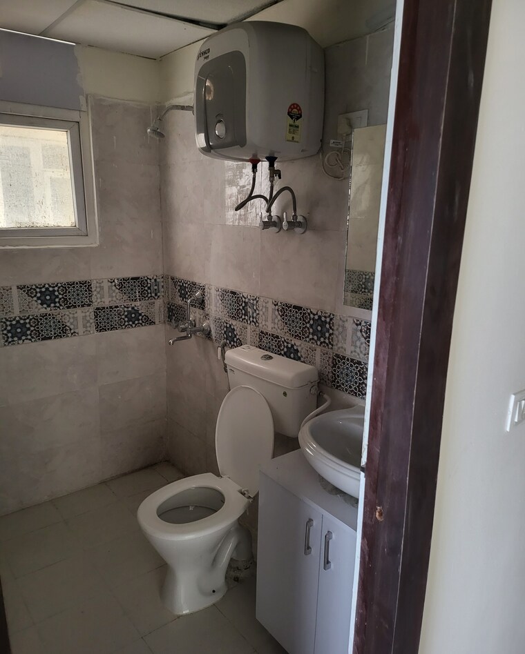 Master Bedroom, signature-global-prime 2 Bedroom 573 Sq.Ft. Apartment In Sector 63a Gurgaon 9697823