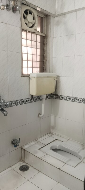 Bathroom in 3.5 BHK Apartment at Nirmal Lifestyle Residency CHS Ltd, Mulund West – for Rent