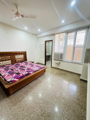 1 RK Builder Floor For Rent in M3M Atrium, Sector 57