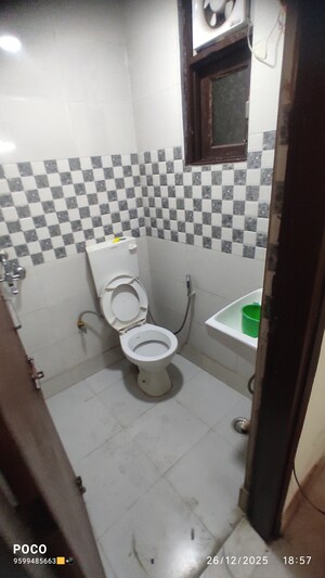 Team Area in 1 BHK Builder Floor at Mehrauli – for Rent