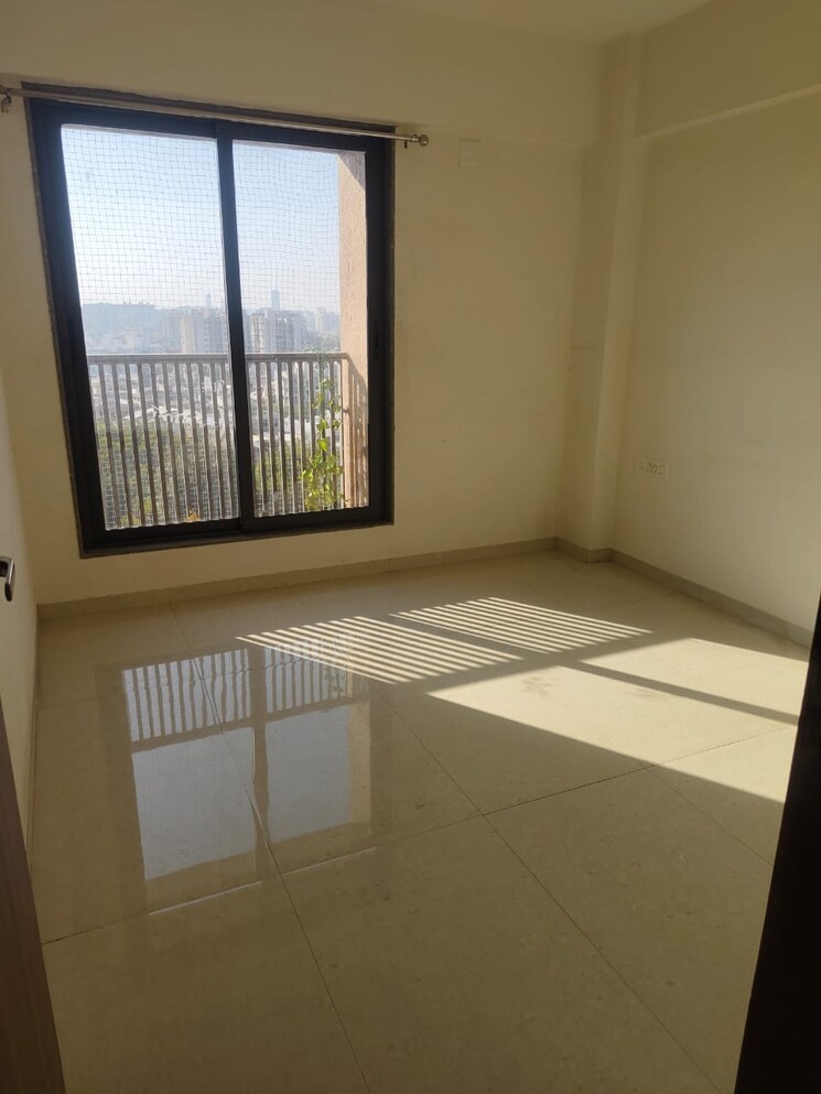 Room, memnagar 3 Bedroom 1980 Sq.Ft. Apartment In Memnagar Ahmedabad 9697880