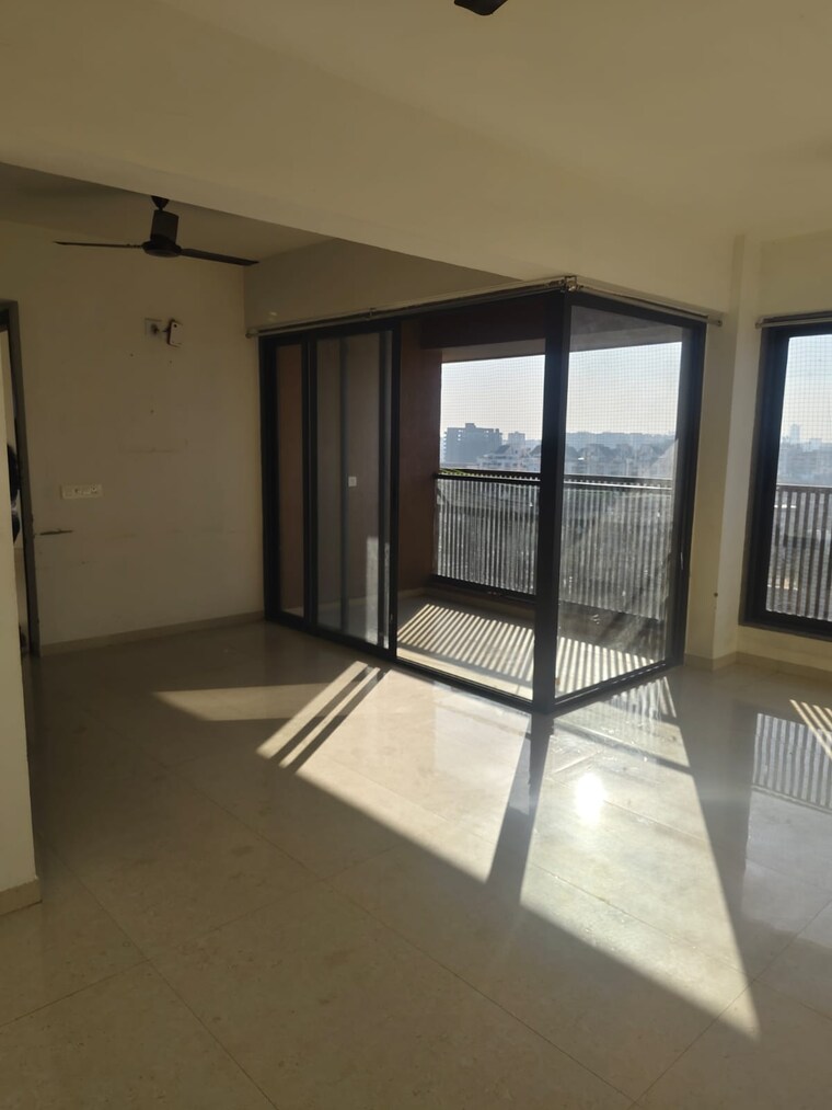 Room, memnagar 3 Bedroom 1980 Sq.Ft. Apartment In Memnagar Ahmedabad 9697880
