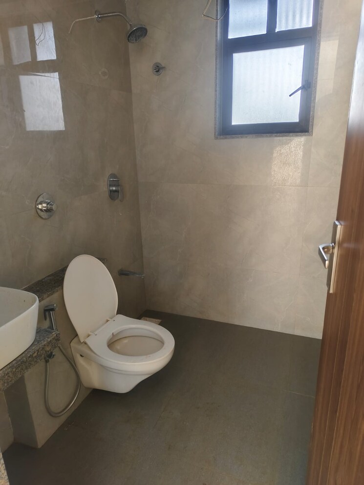 Bathroom, memnagar 3 Bedroom 1980 Sq.Ft. Apartment In Memnagar Ahmedabad 9697880