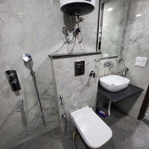 Bathroom in 1 RK Builder Floor at Sector 57 – for Rent