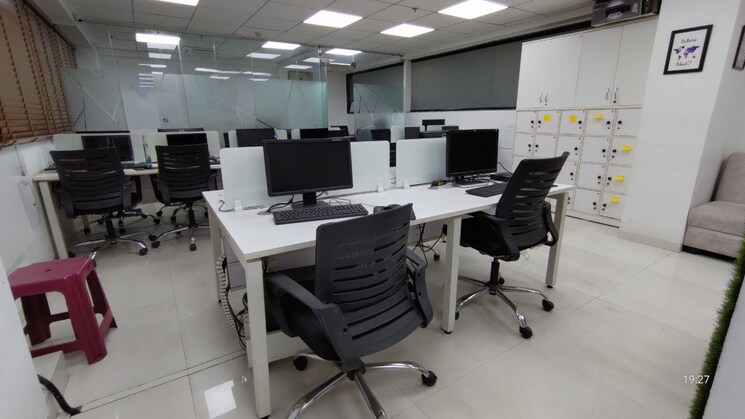 Team Area, viman nagar Commercial Office Space 839 Sq.Ft. In Viman Nagar Pune 9697903