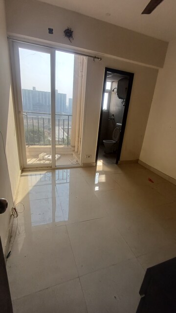 2 BHK Apartment For Rent in Signature The Serenas, Sohna Sector 36