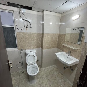 Bathroom in 2 BHK Apartment at Amrapali Golf Homes, Haibatpur – for Rent