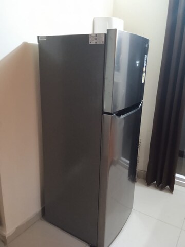 Furnished Amenities in 2 BHK Apartment at Sector 37 – for Rent