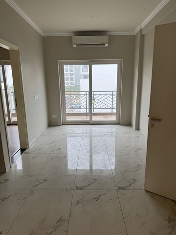 Room in 2.5 BHK Builder Floor at Central Park Cerise Suites, Sohna Sector 33 – for Sale