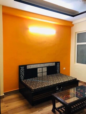 Bedroom in 1.5 BHK Builder Floor at DLF Pink Town House, Dlf City Phase 3 – for Rent