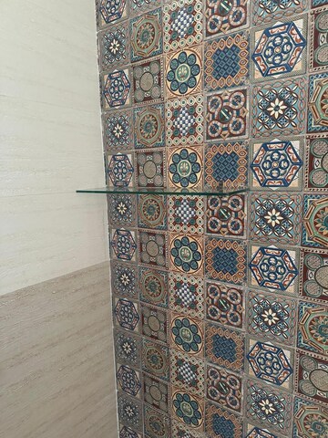 Furnished Amenities in 2 BHK Apartment at Eldeco Elegante, Vibhuti Khand – for Rent