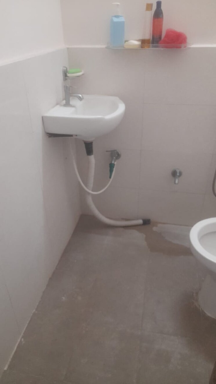 Bathroom, infra-high-i 3 Bedroom 2600 Sq.Ft. Villa In Indira Nagar Lucknow 9698087