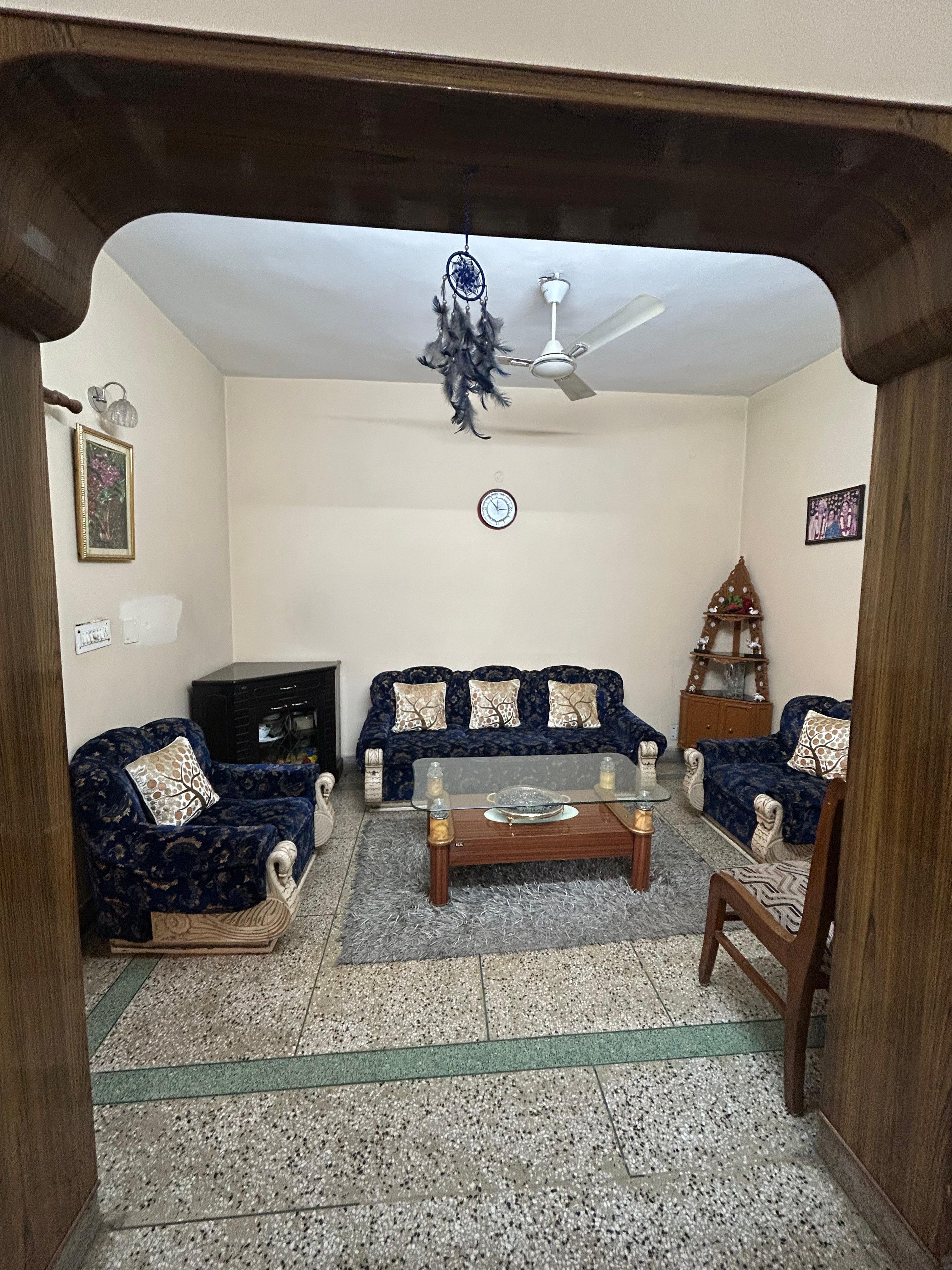 3 BHK Builder Floor For Sale in Vikas Puri