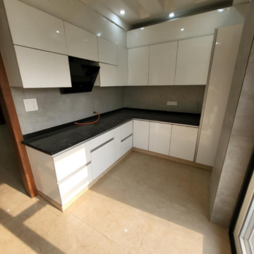 Kitchen in 3 BHK Builder Floor at Sector 57 – for Rent