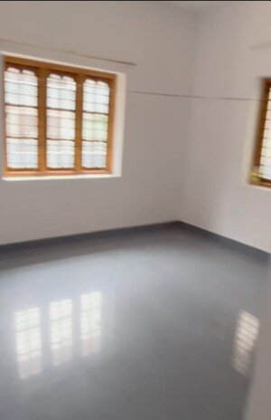 Room in 4 BHK Independent House at Kuttoor – for Sale