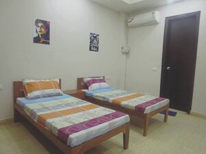 Bedroom in 2 BHK Independent House at Sector 14 – for Rent