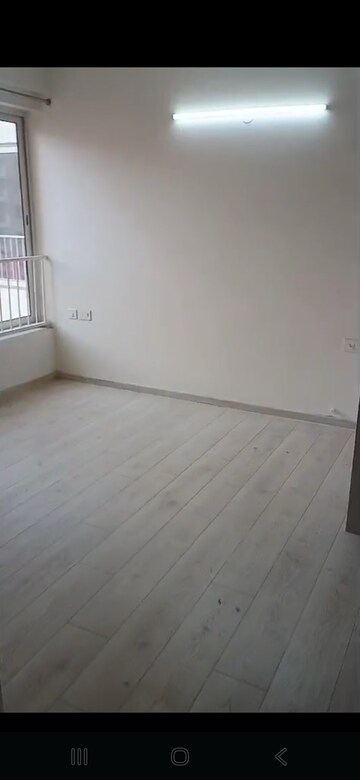 Room in 3 BHK Apartment at Shapoorji Pallonji Joyville Gurgaon, Sector 102 – for Rent