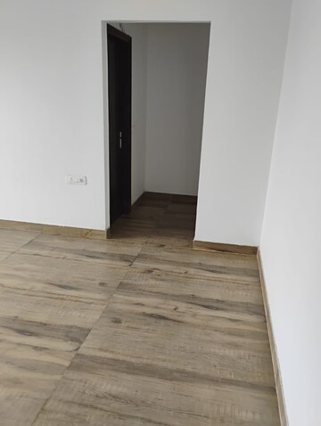 Room in 4 BHK Apartment at Ace Divino, Sector 1 Greater Noida – for Rent